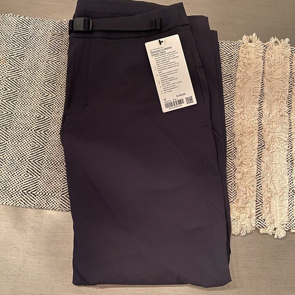 SOLD!!! Lululemon Relaxed Fit Belted Trousers - Picture 8 of 8